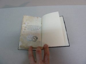 restauracion interior libro antiguo